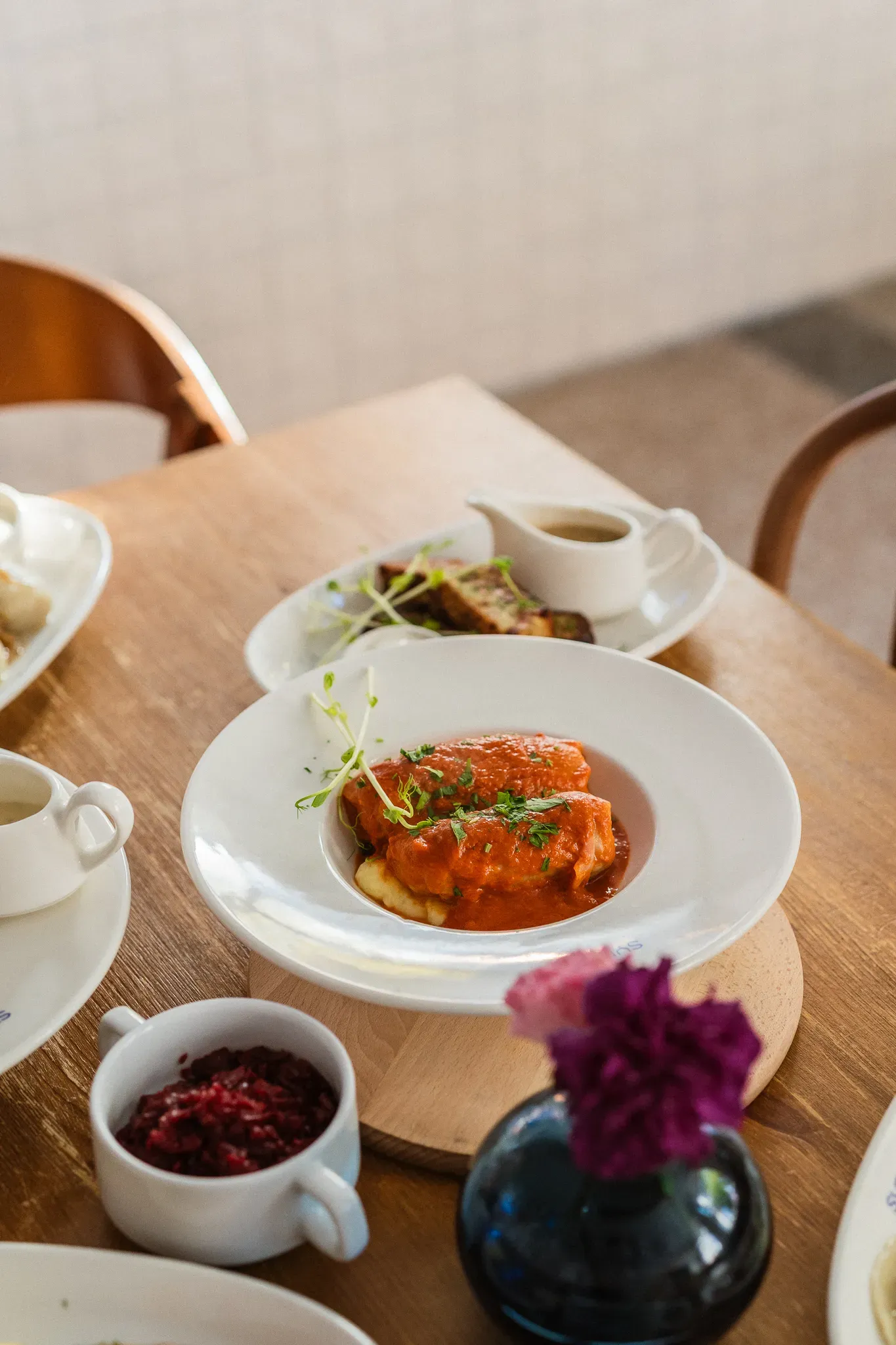 Golabki w sosie pomidorowym - Restauracja Syrenka Kołobrzeg